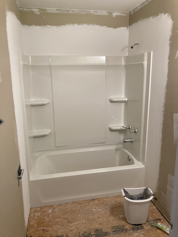 Drywall Complete around tub surround